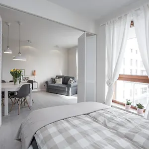  Apartament Z Widokiem Na Dworek Polska